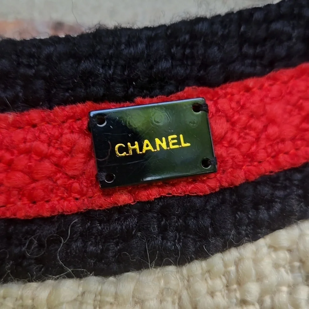Authentic Runway CHANEL Ad Campaign Boucle Wool Tweed Suit Skirt Only Size 38